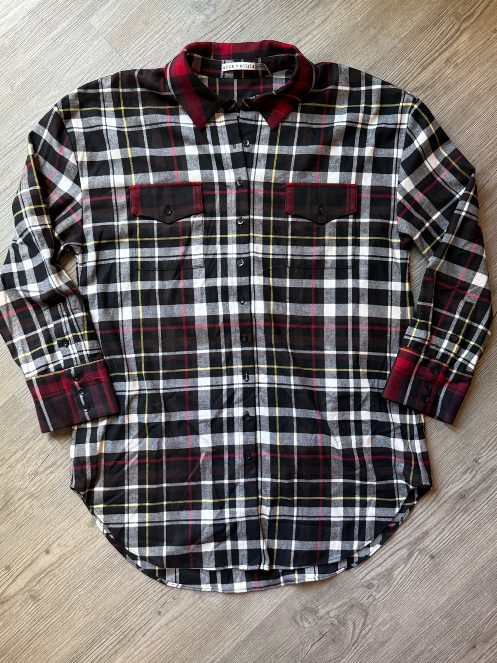 Alice + Olivia Plaid Button Down Shirt Womens Large Black Red Long Sleeve Blouse